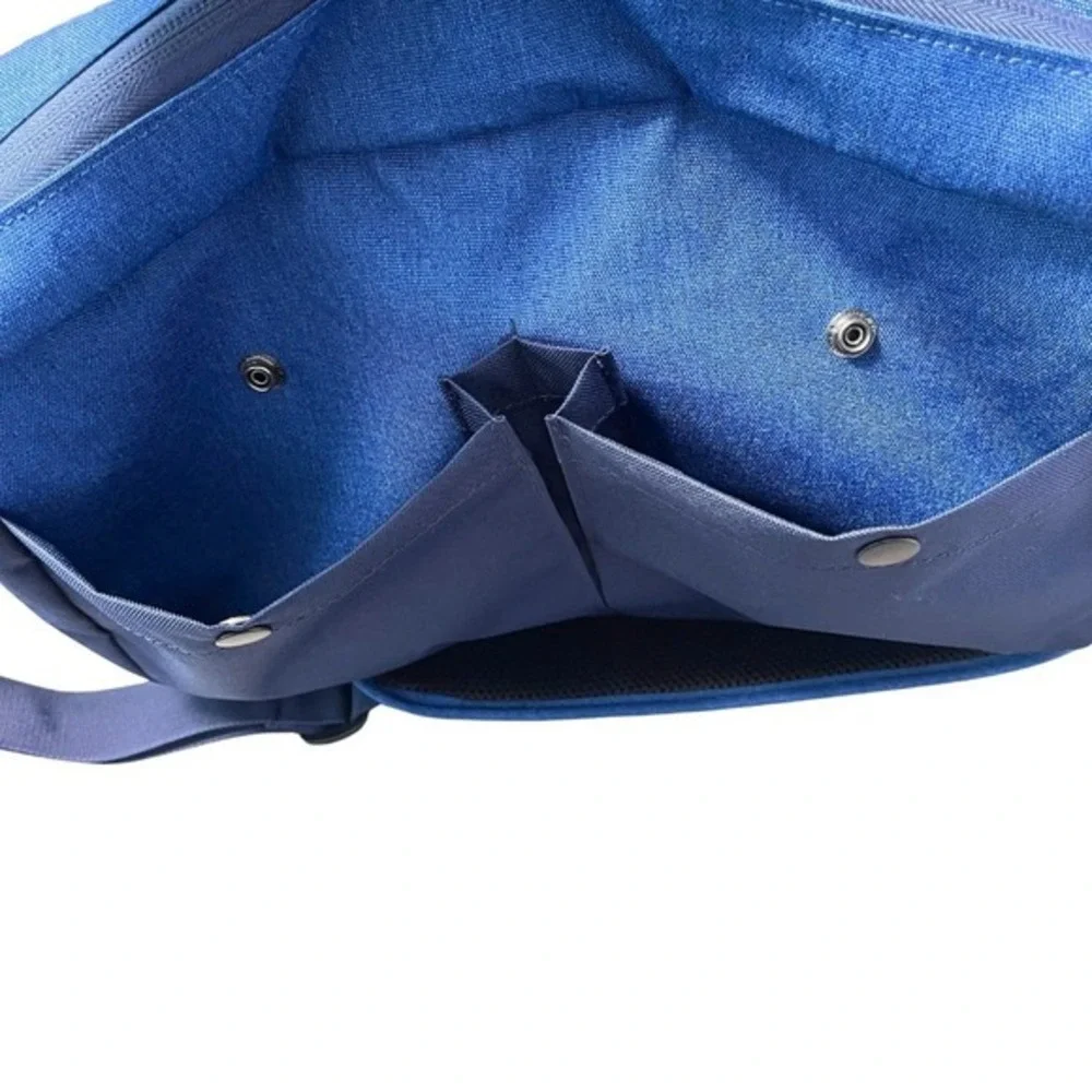 Lands‎ End Everyday Messenger Bag Size 11x15 Laptop Inner Outer Pockets Utility